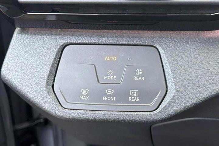 Grå VW ID.4 fra 2023