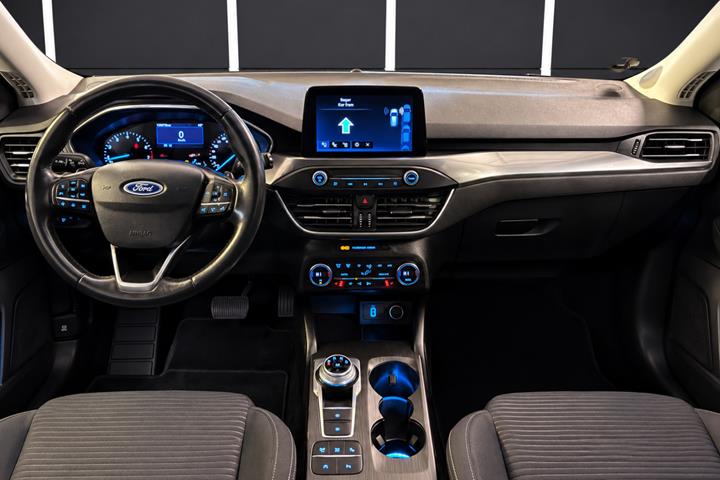 Grå Ford Focus fra 2019