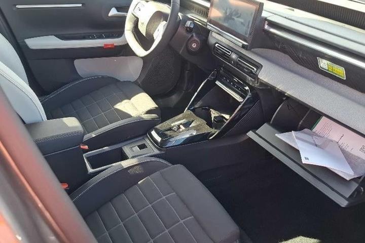 Grå Citroën ë-C3 fra 2025