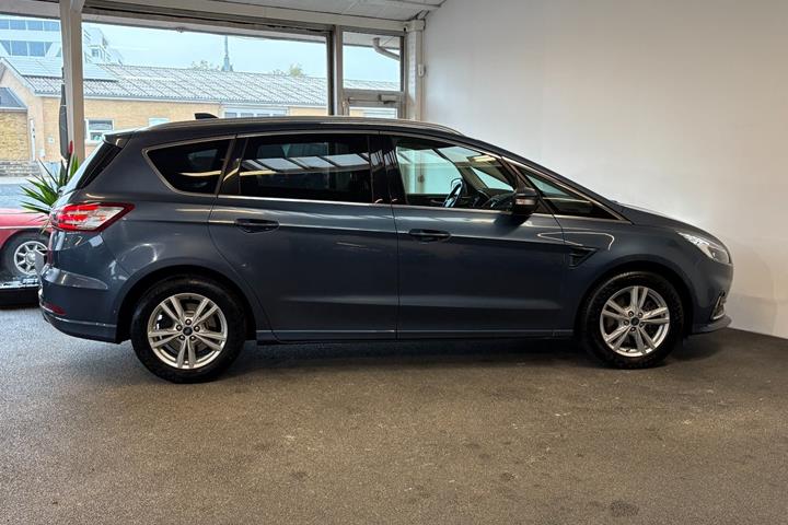undefined Ford S-MAX fra 2020