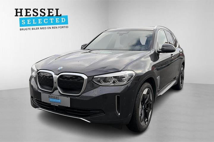 Grå BMW iX3 fra 2022