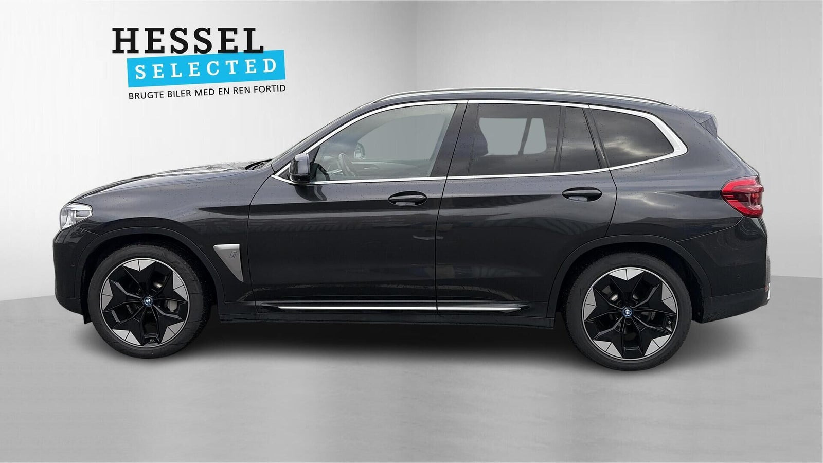 Grå BMW iX3 fra 2022