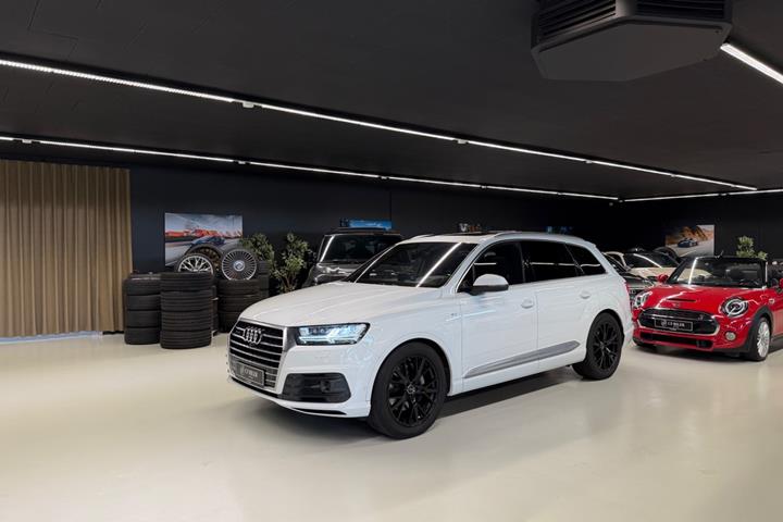 Hvid Audi Q7 fra 2016