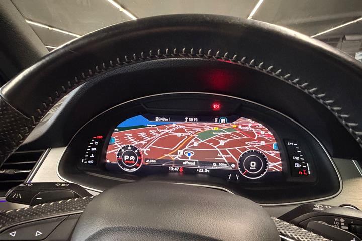 Hvid Audi Q7 fra 2016
