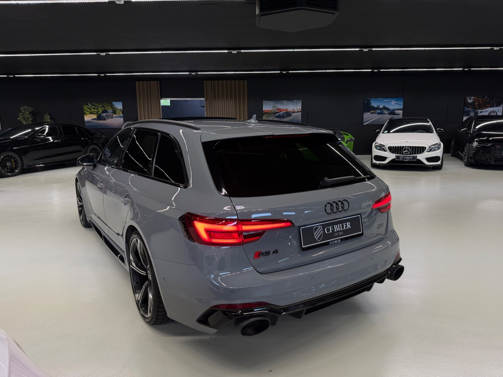 Sort Audi RS4 fra 2019