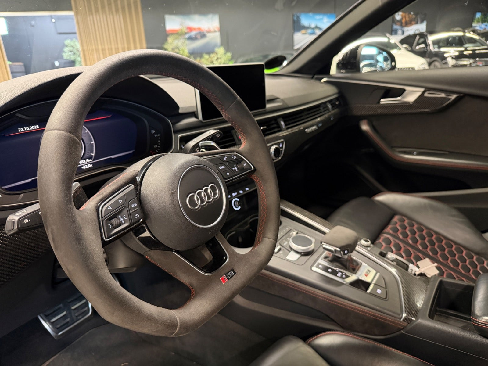 Sort Audi RS4 fra 2019