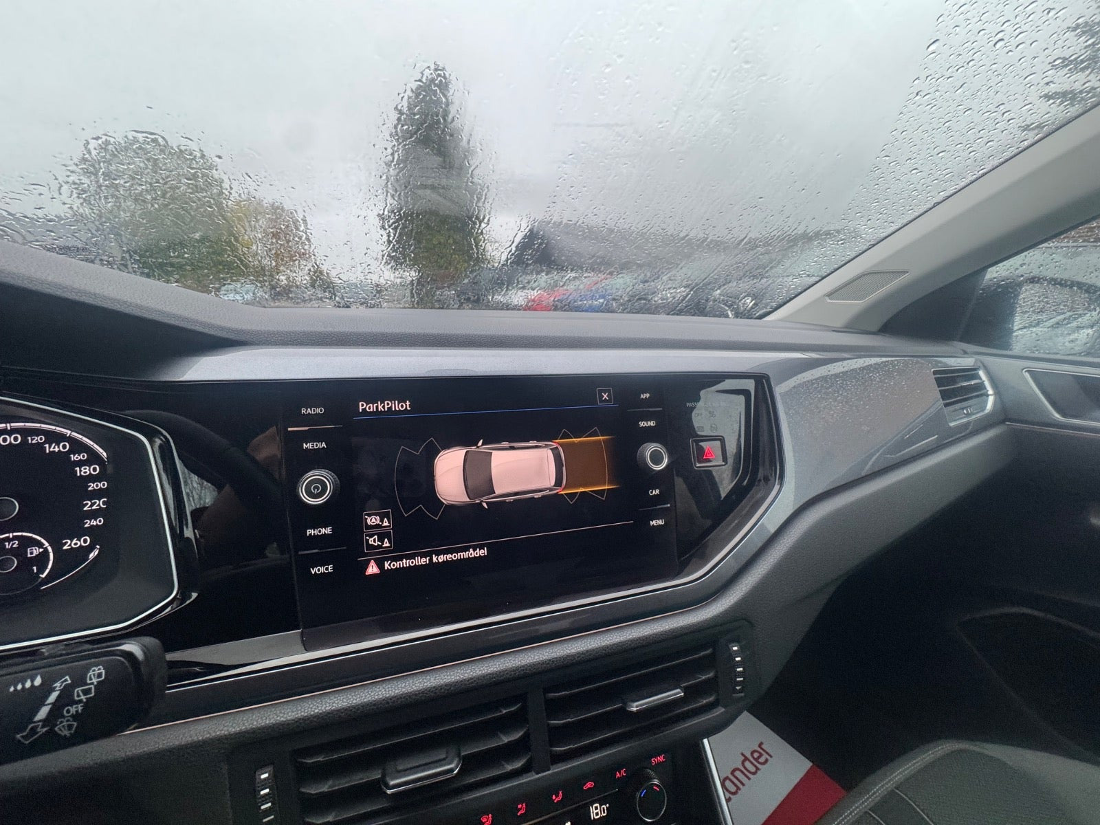 Sort VW Polo fra 2018
