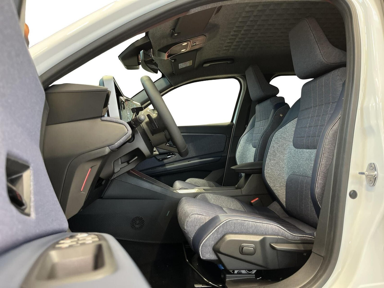 Hvid Renault 4 E-Tech fra 2026