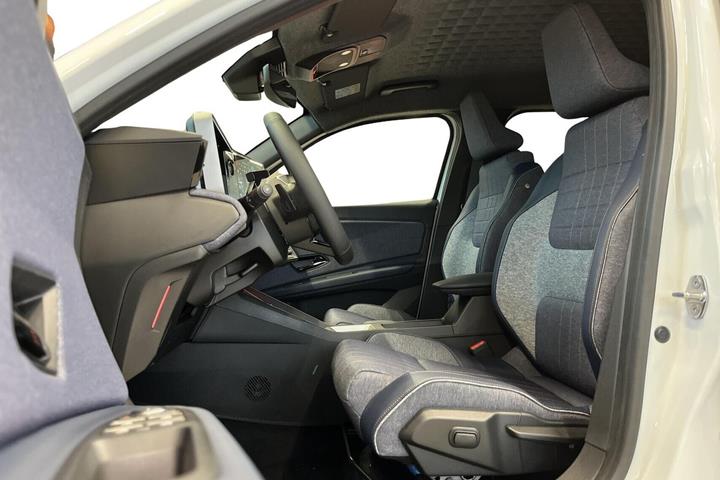 Hvid Renault 4 E-Tech fra 2026