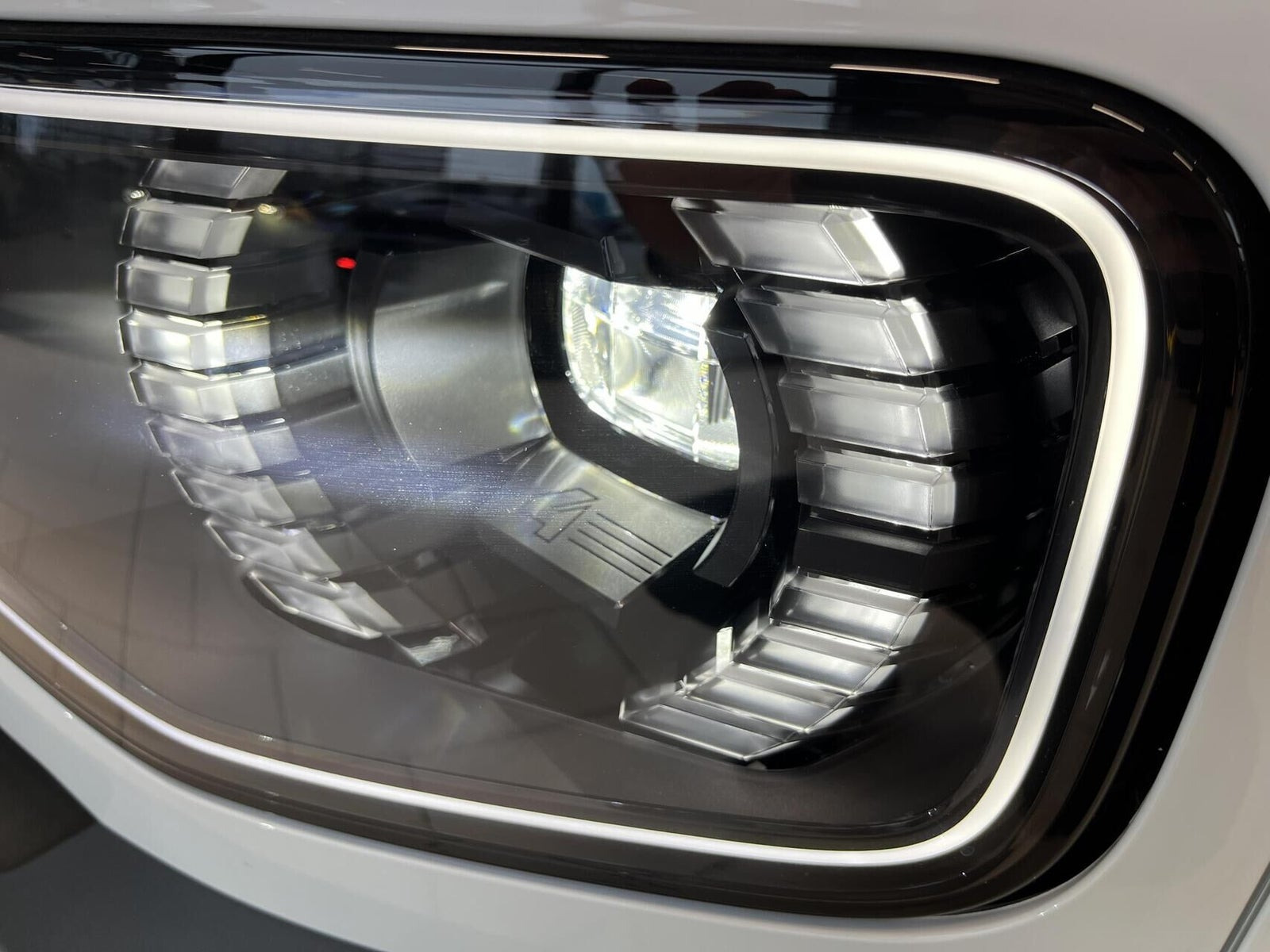 Hvid Renault 4 E-Tech fra 2026