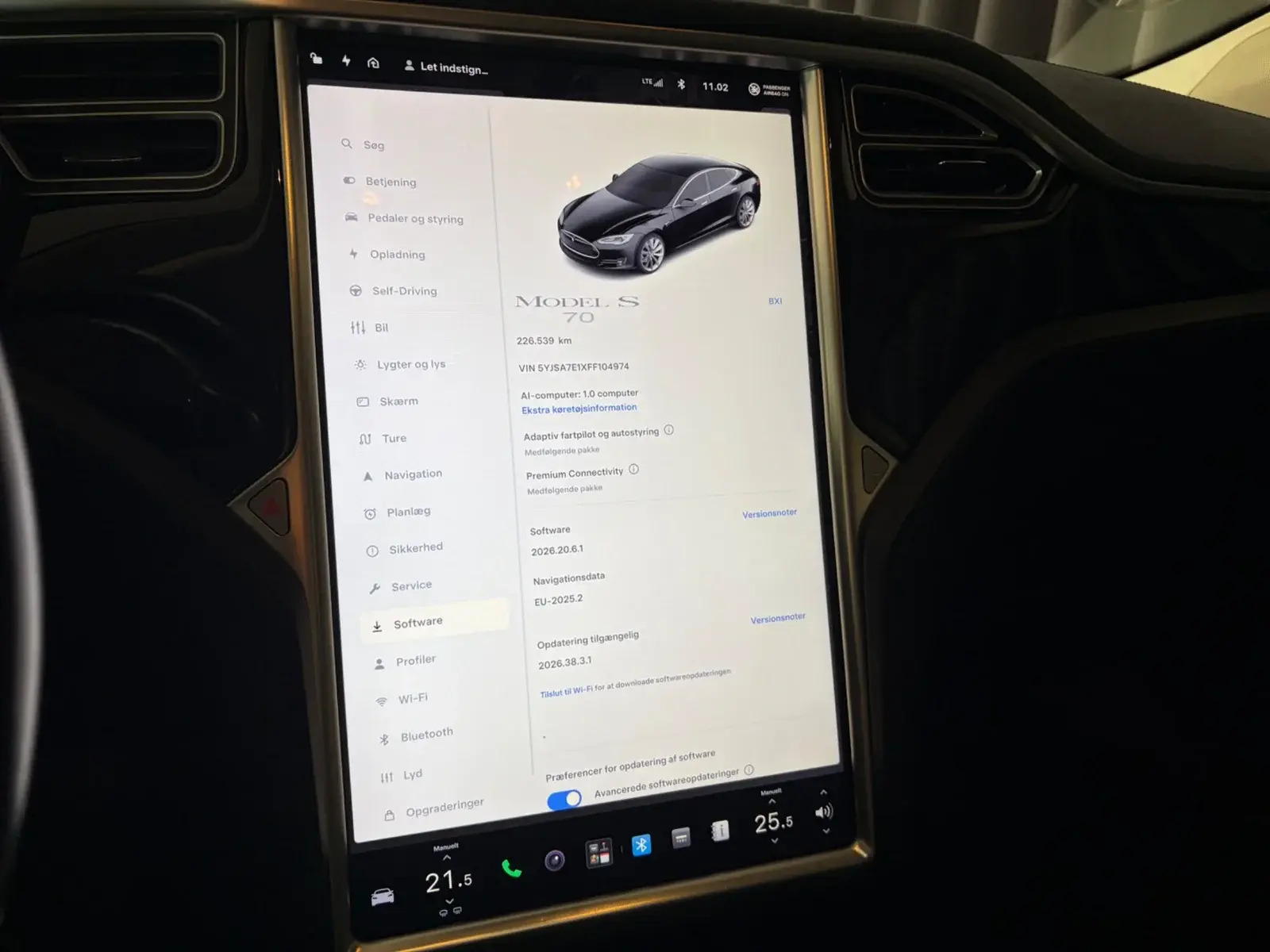 Sort Tesla Model S fra 2015