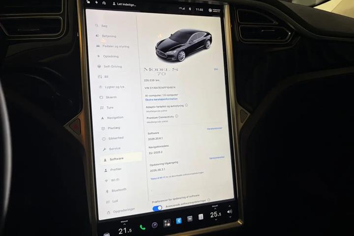 Sort Tesla Model S fra 2015