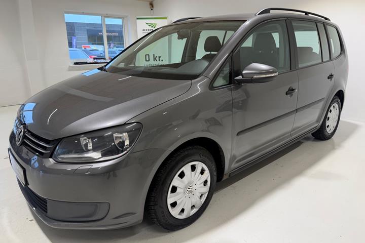 Grå VW Touran fra 2011