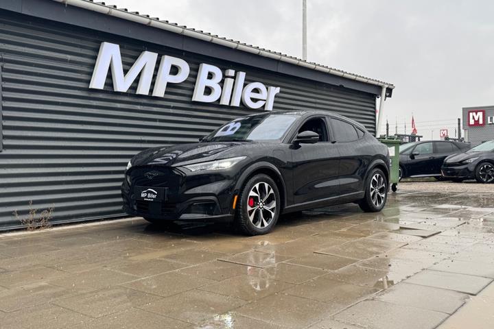 Sort Ford Mustang Mach-E fra 2024
