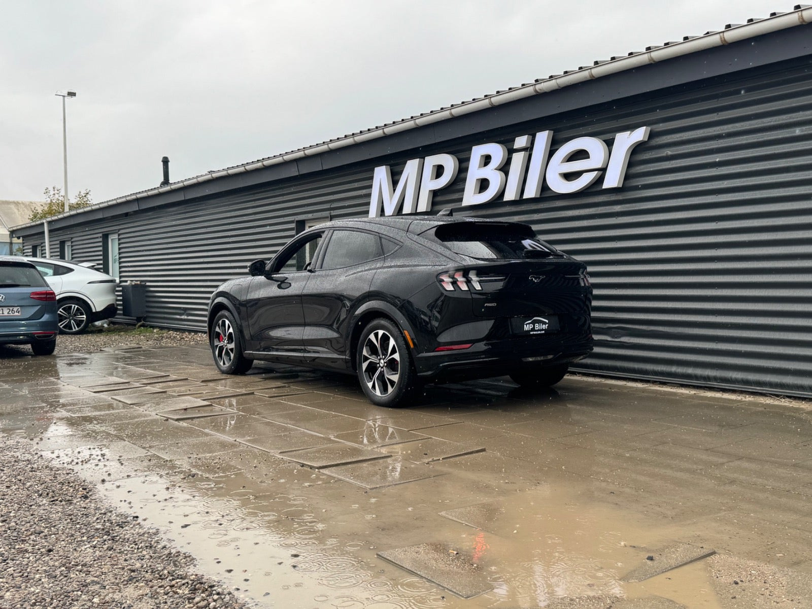 Sort Ford Mustang Mach-E fra 2024