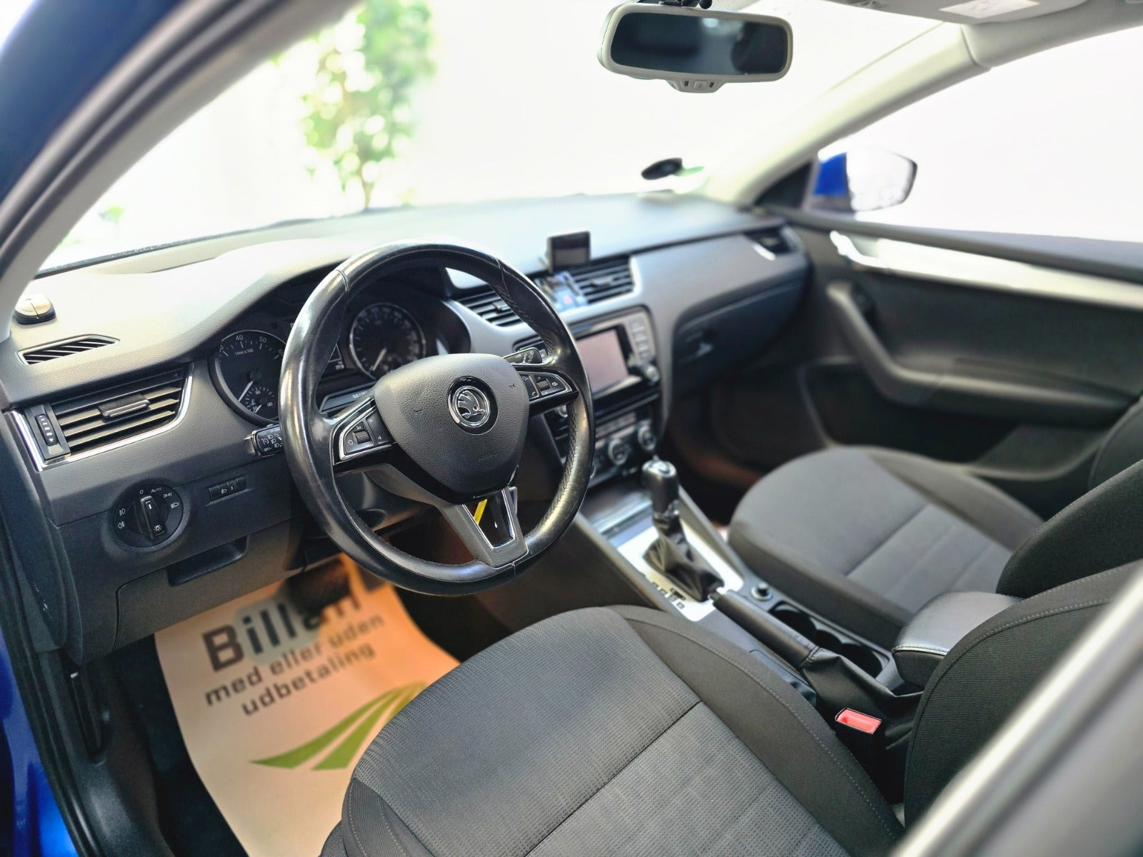 Blå Skoda Octavia fra 2014