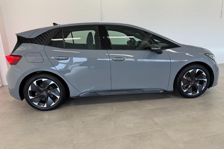 Grå Cupra Born fra 2025