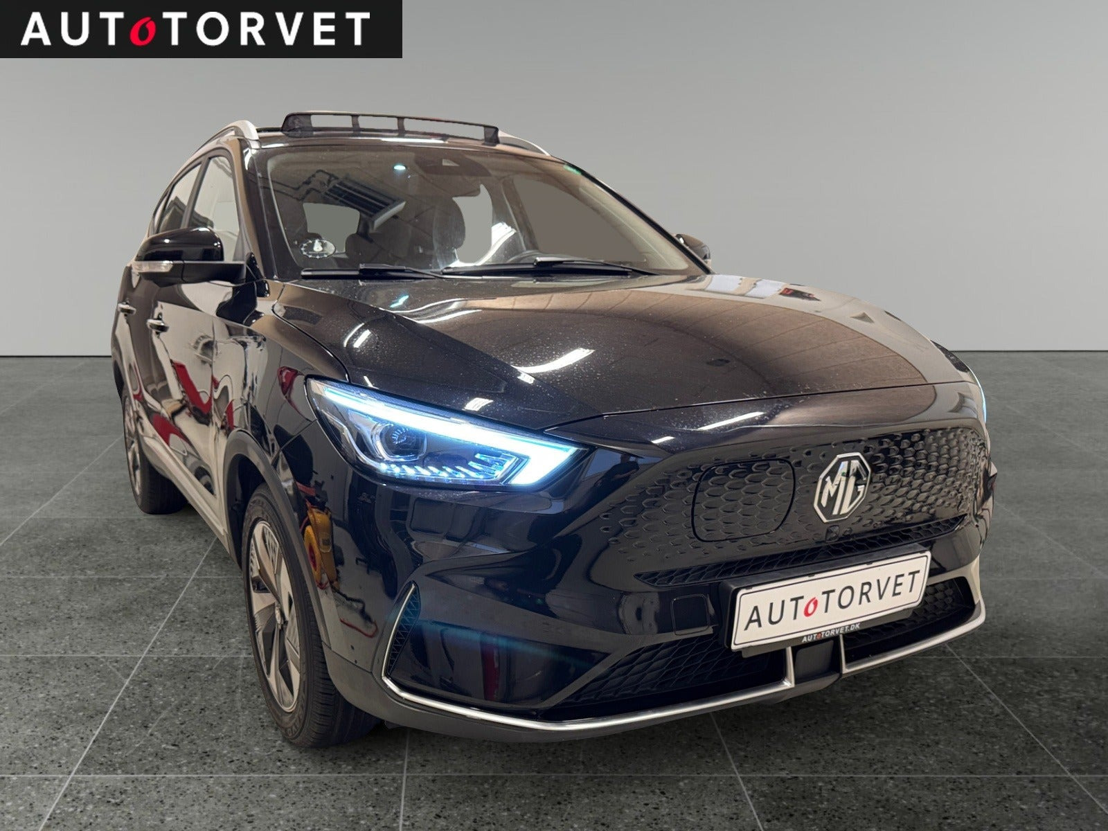 Sort MG ZS fra 2023