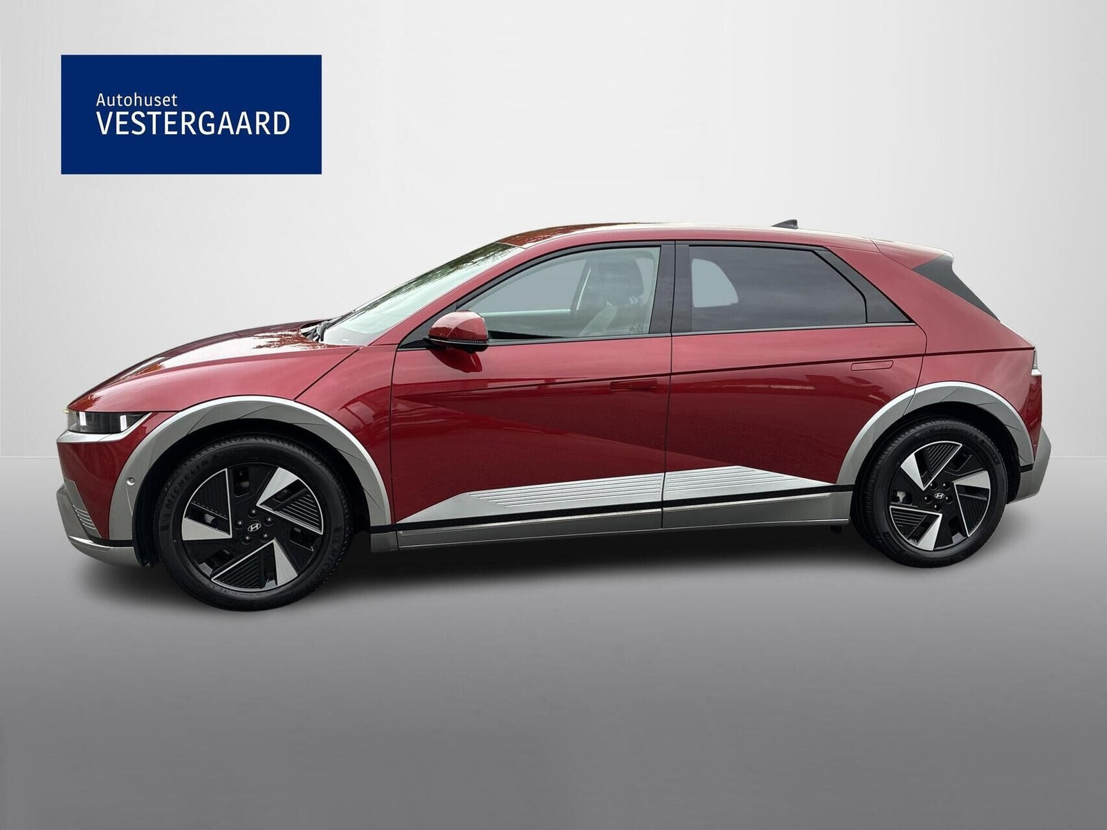 Rød Hyundai Ioniq 5 fra 2026
