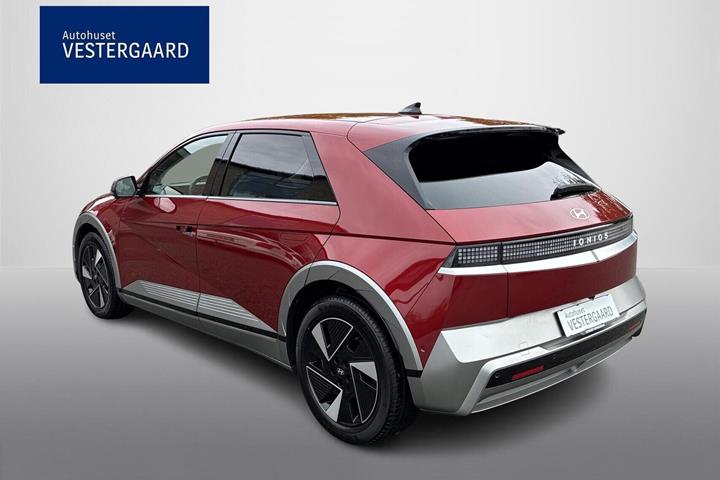 Rød Hyundai Ioniq 5 fra 2026
