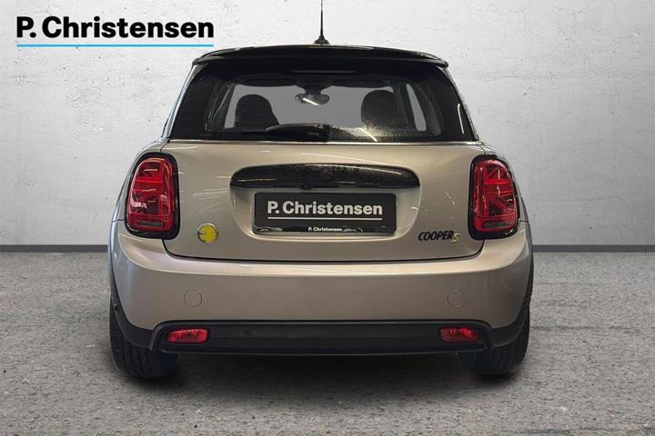 Sølv Mini Cooper SE fra 2023