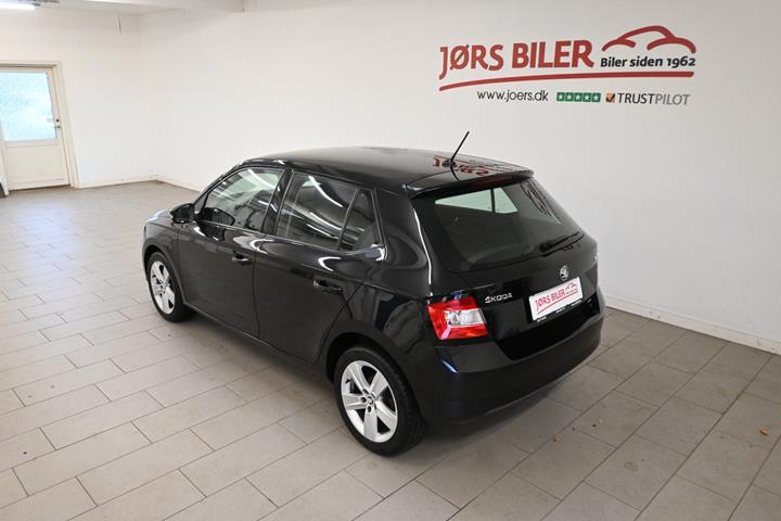 Sort Skoda Fabia fra 2016