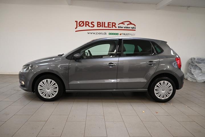 Grå VW Polo fra 2016