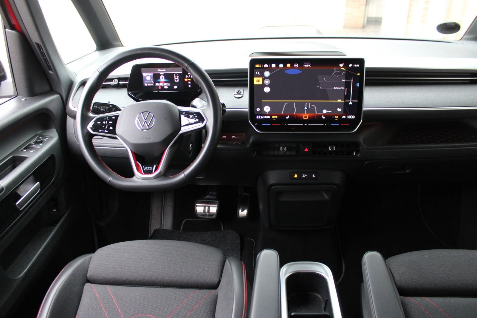 Grå VW ID.Buzz fra 2025