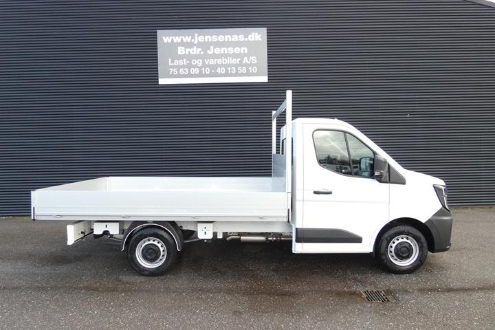 Hvid Renault Master V T35 fra 2025