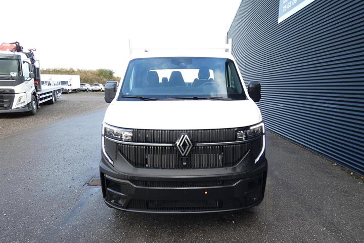Hvid Renault Master V T35 fra 2025