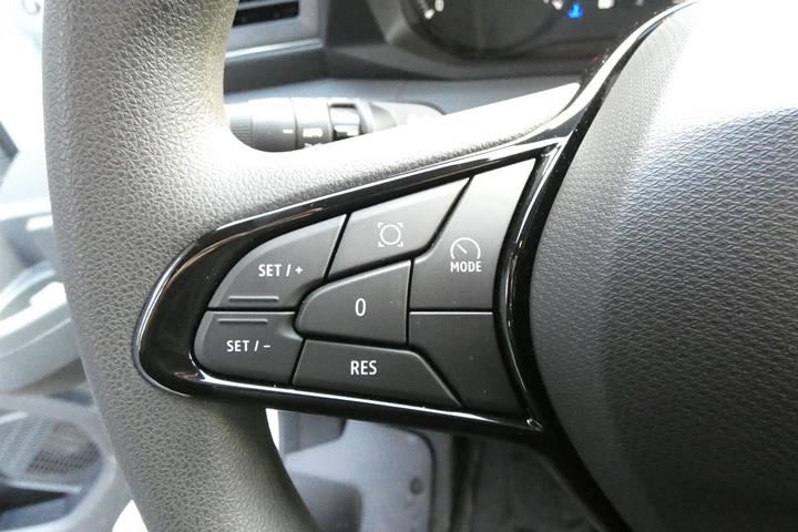 Hvid Renault Master V T35 fra 2025