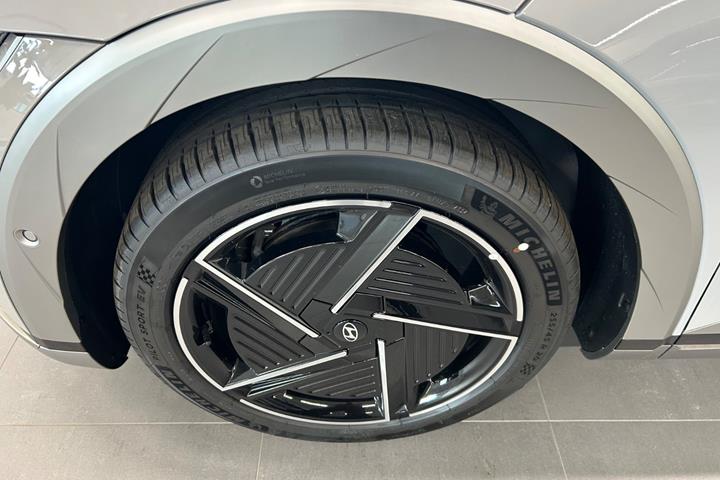 undefined Hyundai Ioniq 5 fra 2025