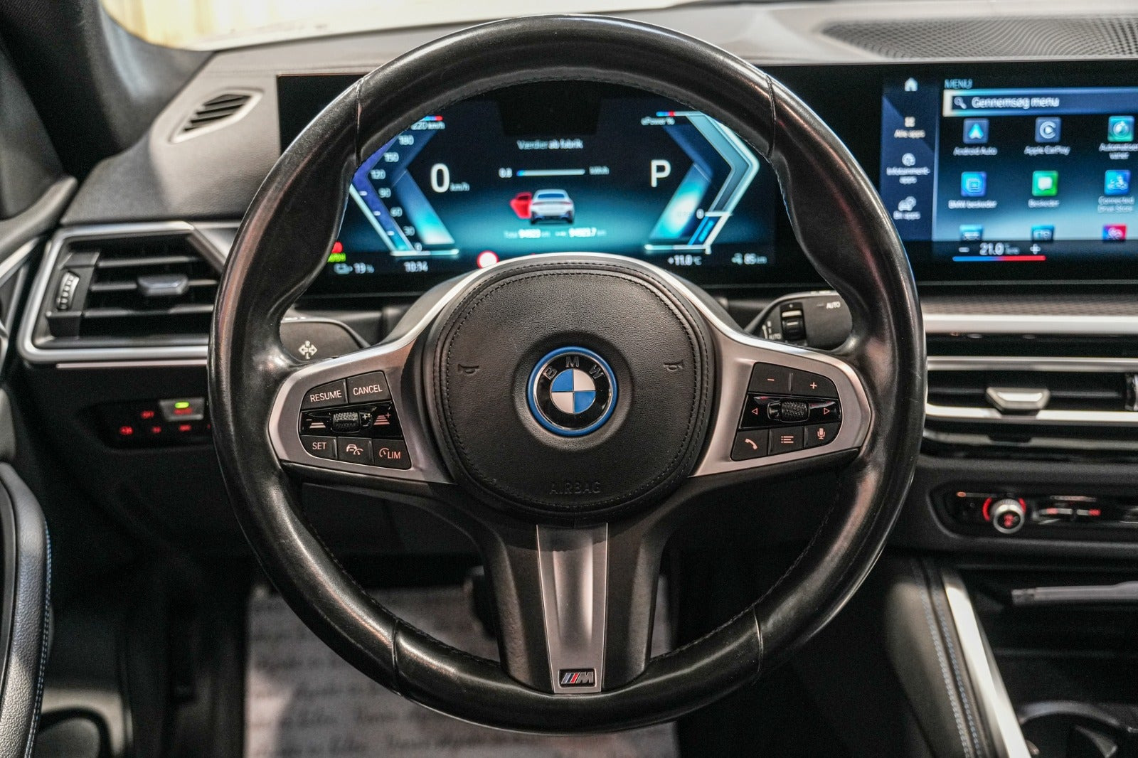 Hvid BMW i4 fra 2024
