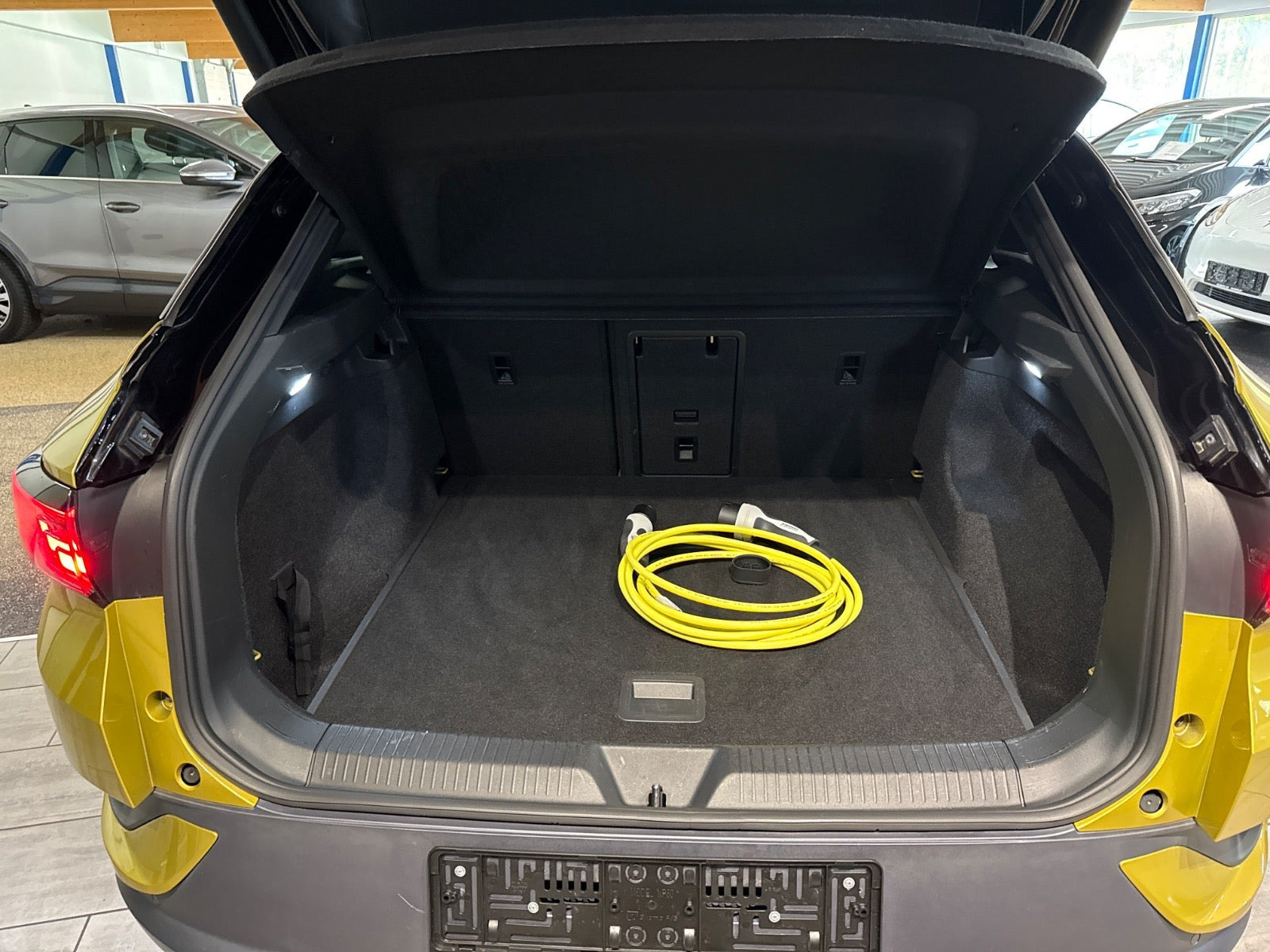 Gul VW ID.4 fra 2021