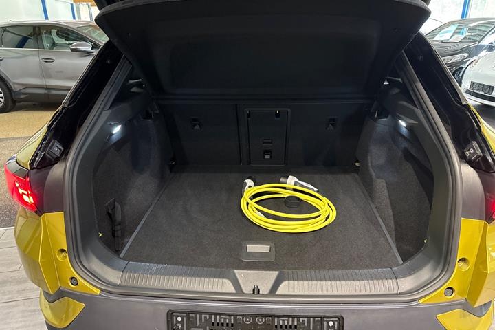 Gul VW ID.4 fra 2021