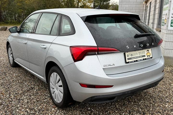 Sølv Skoda Scala fra 2020