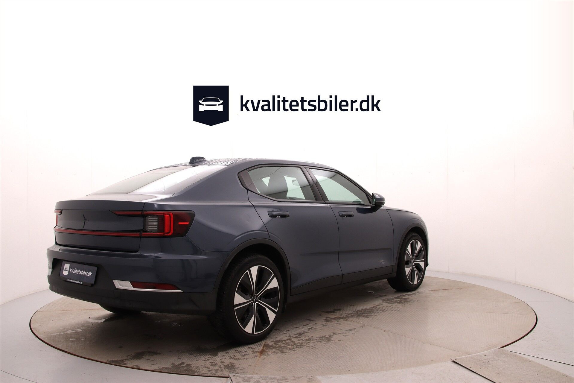 Blå Polestar 2 fra 2022