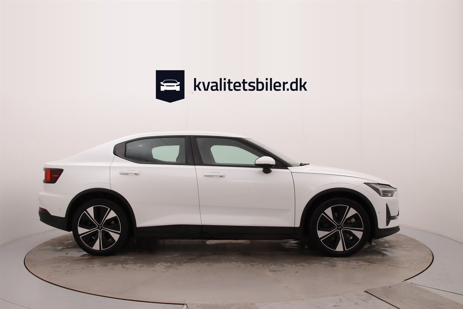 Hvid Polestar 2 fra 2022