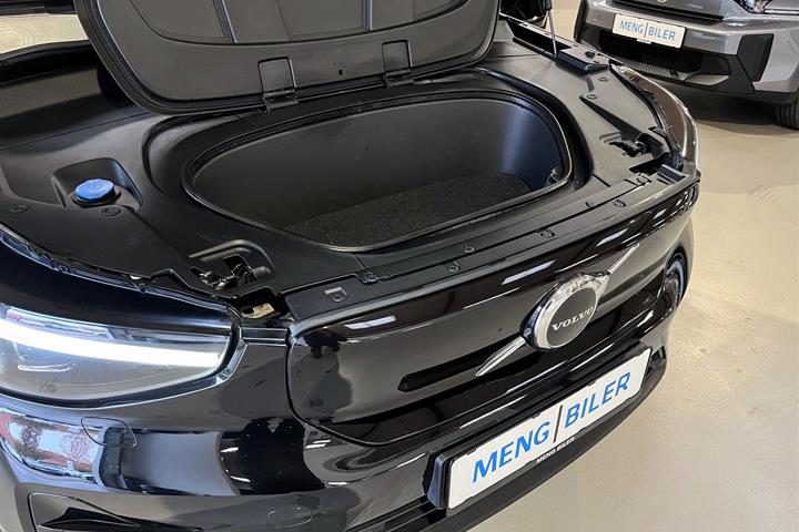 Sort Volvo XC40 fra 2022