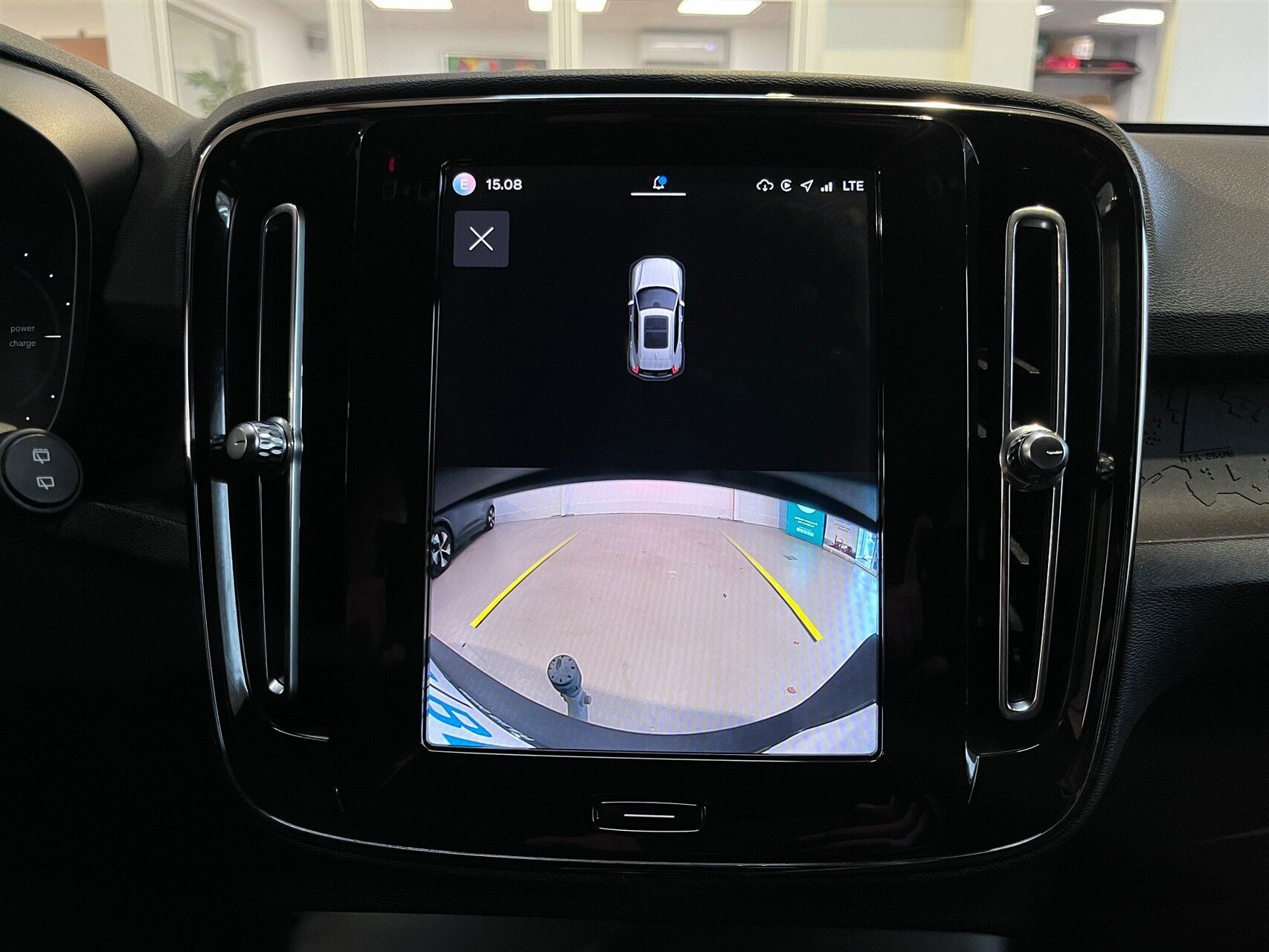 Sort Volvo XC40 fra 2022