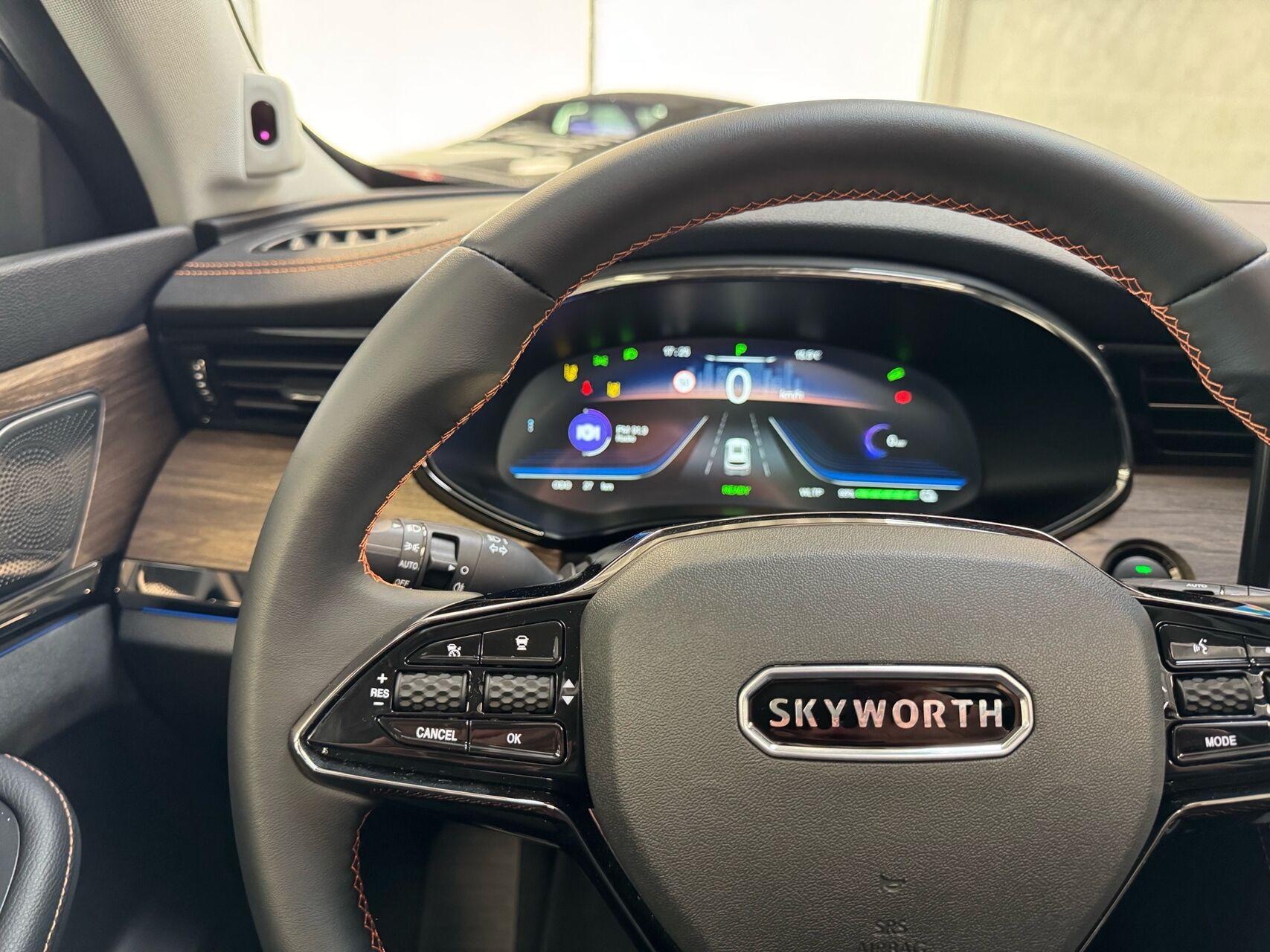 Blå Skyworth K fra 2025