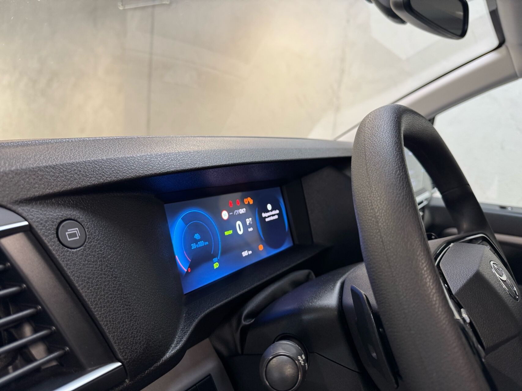Hvid Toyota Proace Verso Electric fra 2024