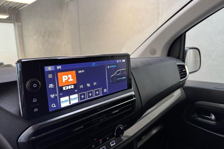 Hvid Toyota Proace Verso Electric fra 2024