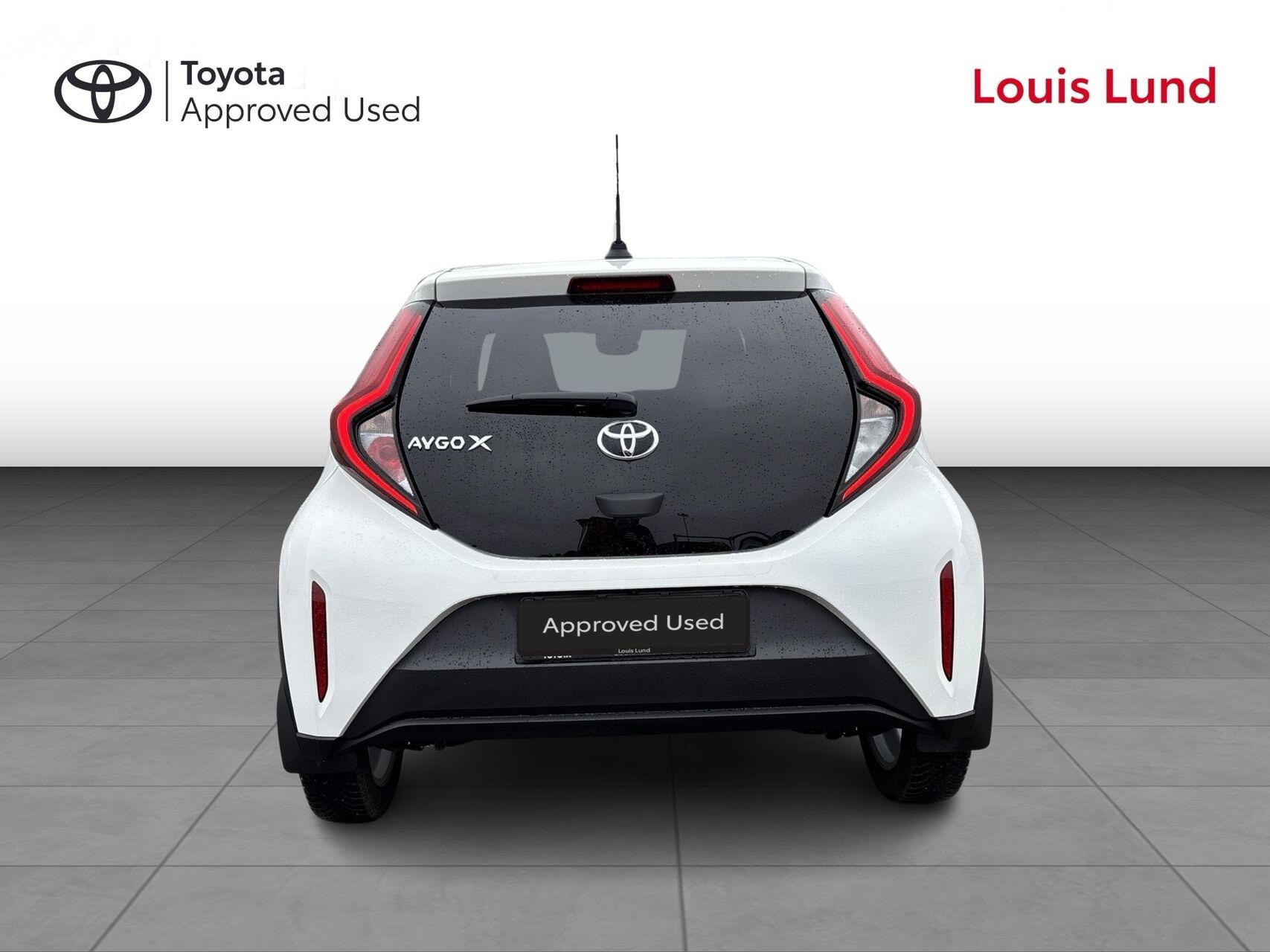 Hvid Toyota Aygo X fra 2024