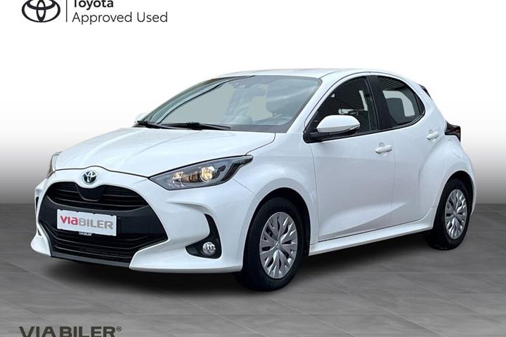Hvid Toyota Yaris fra 2022