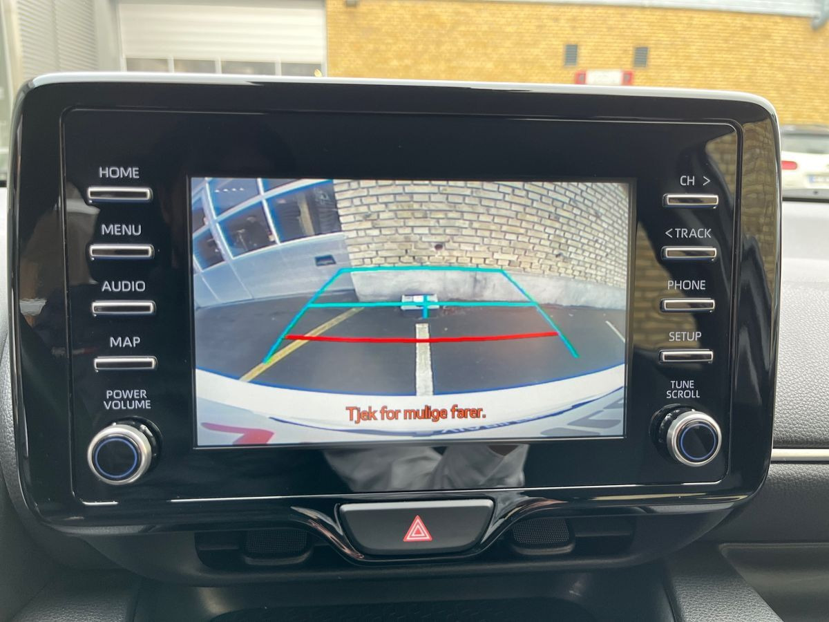 Hvid Toyota Yaris fra 2022