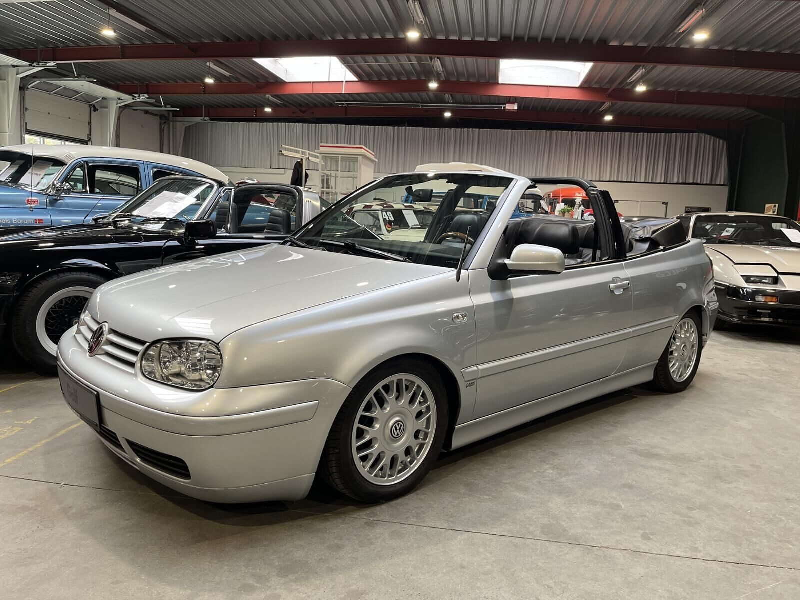 Sølv VW Golf fra 2002