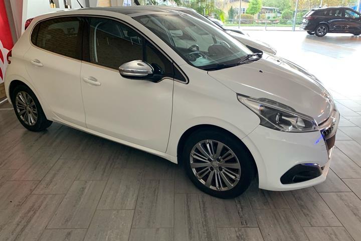undefined Peugeot 208 fra 2017