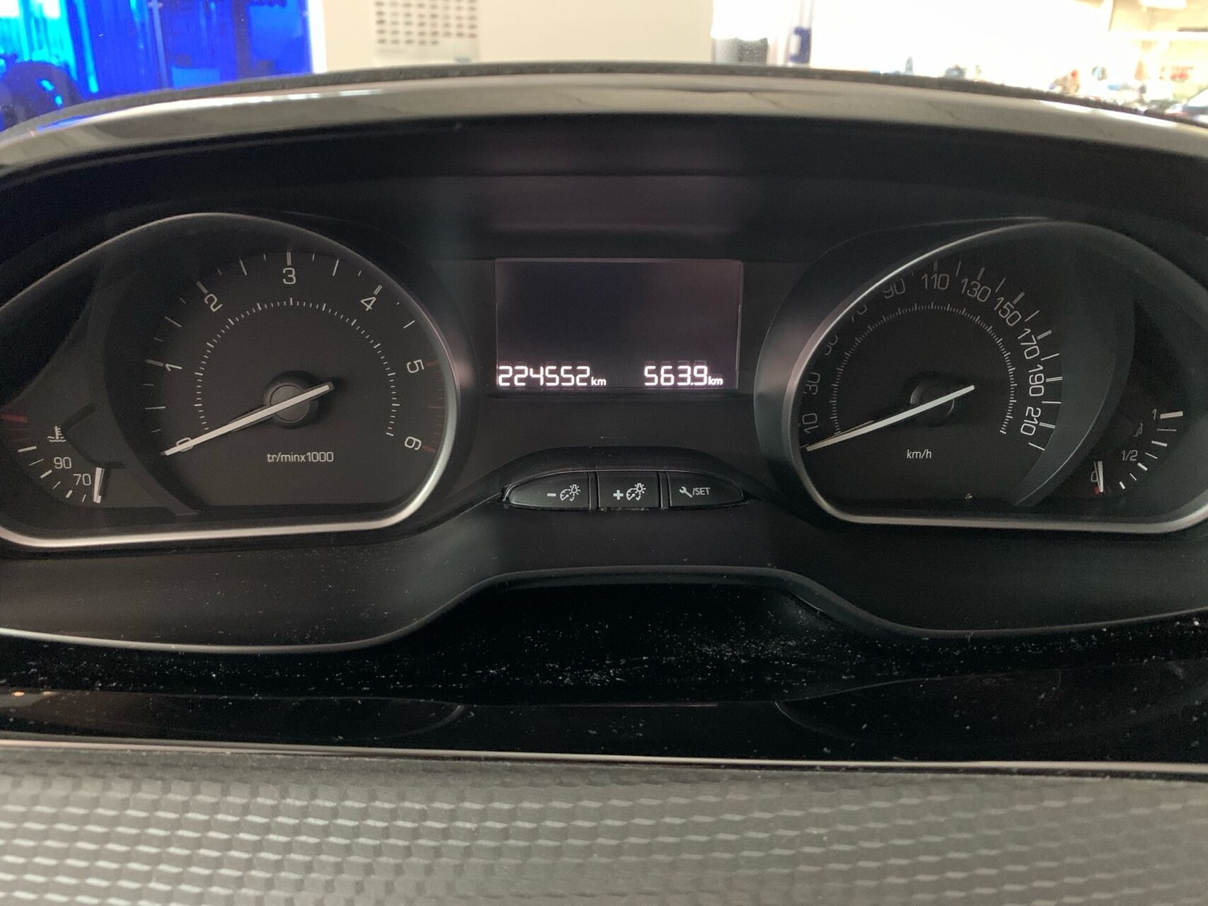 undefined Peugeot 208 fra 2017