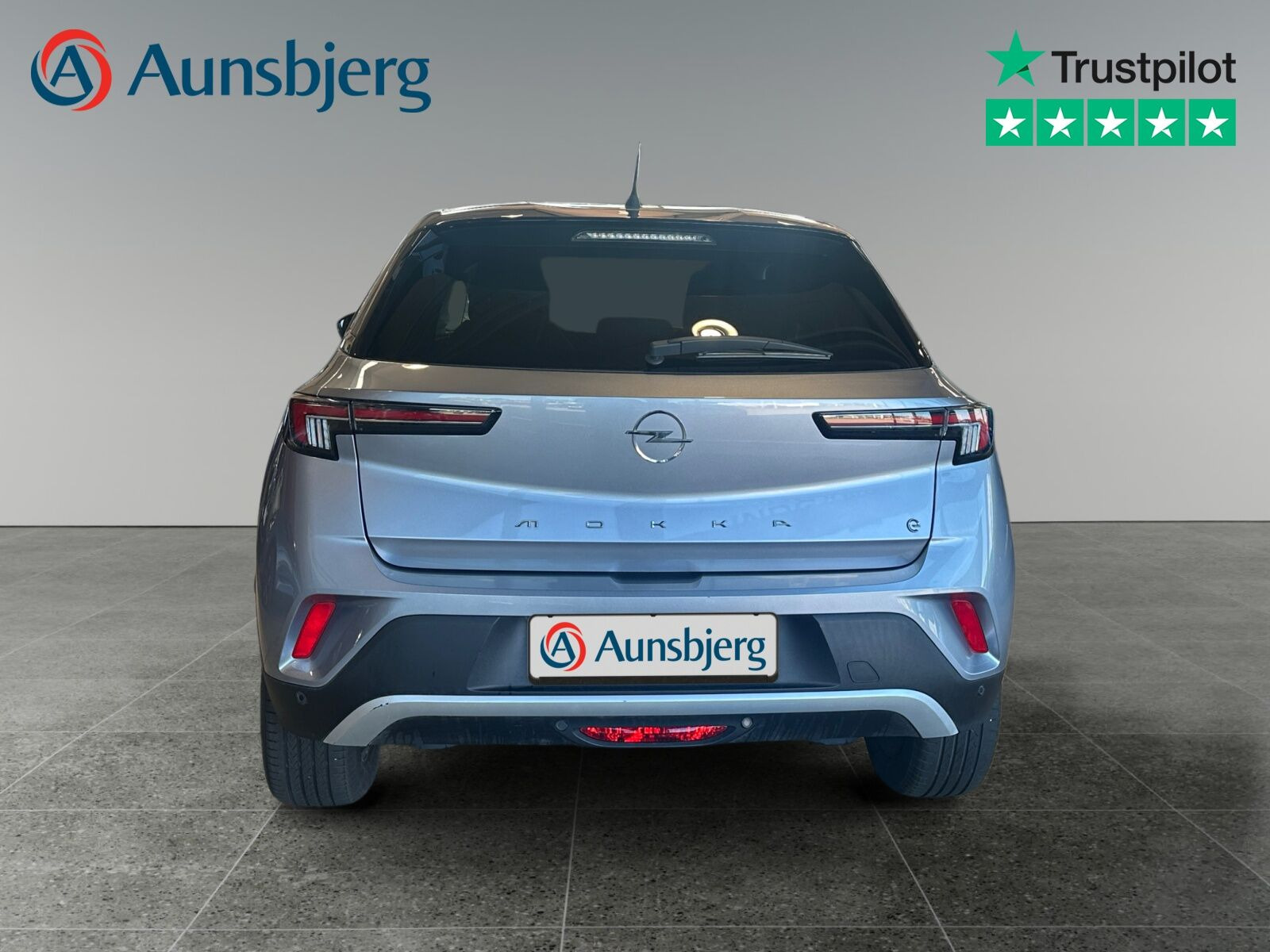 Sølv Opel Mokka-e fra 2023